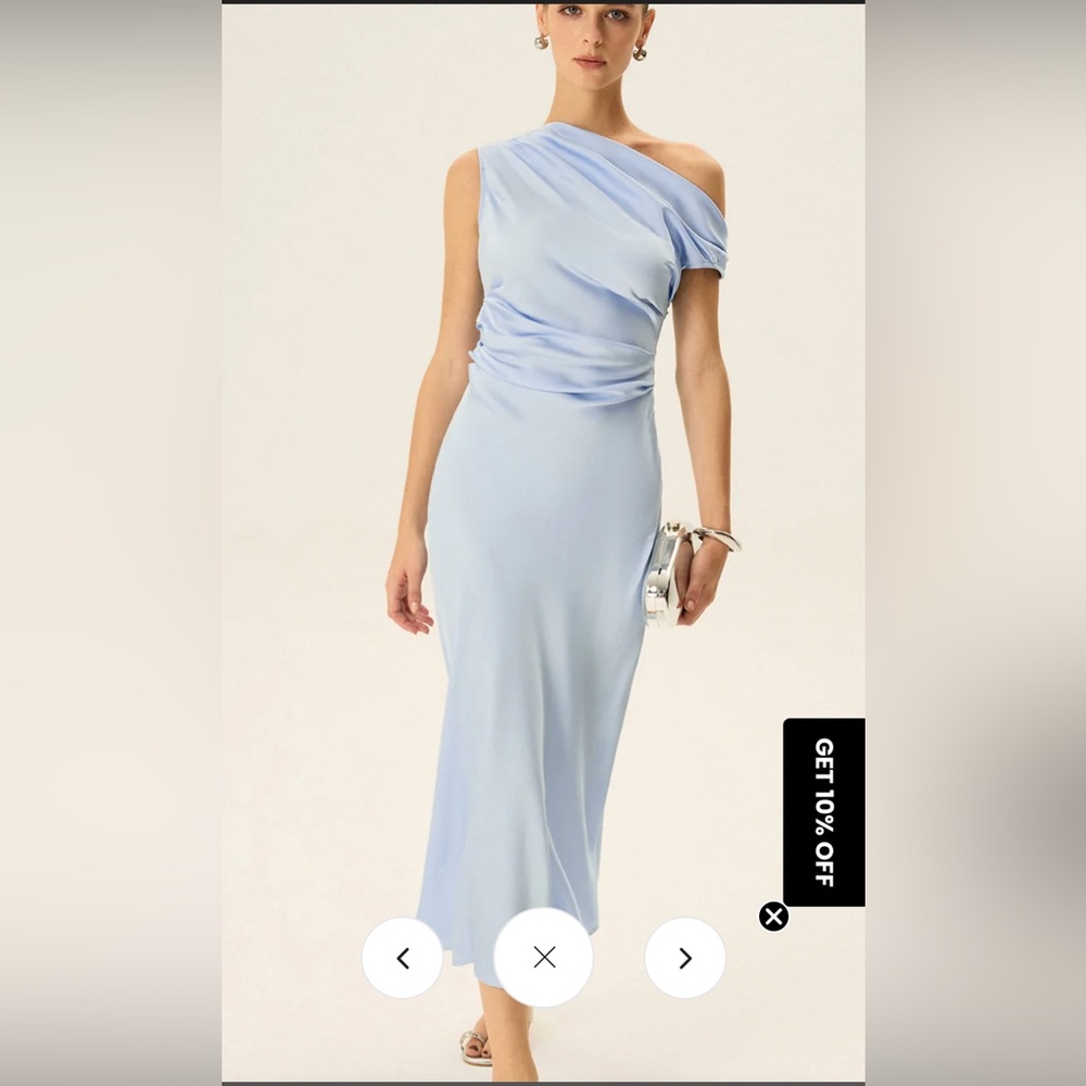 Commends Off-shoulder Midi Dress